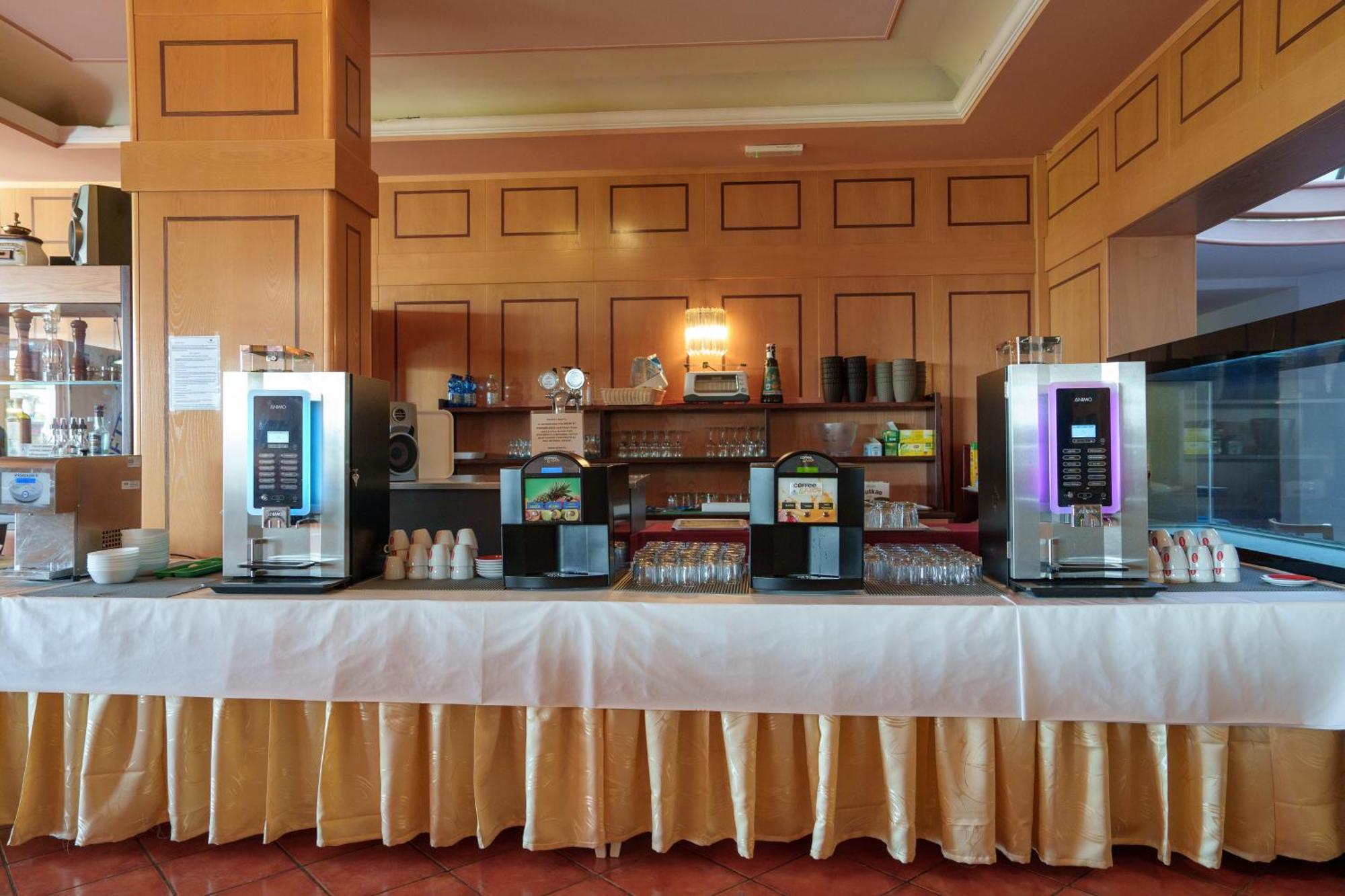 Hotel Villa Strassoldo "Ex Attianese Hotel Restaurant" 세르비냐노 델 프리울리 외부 사진