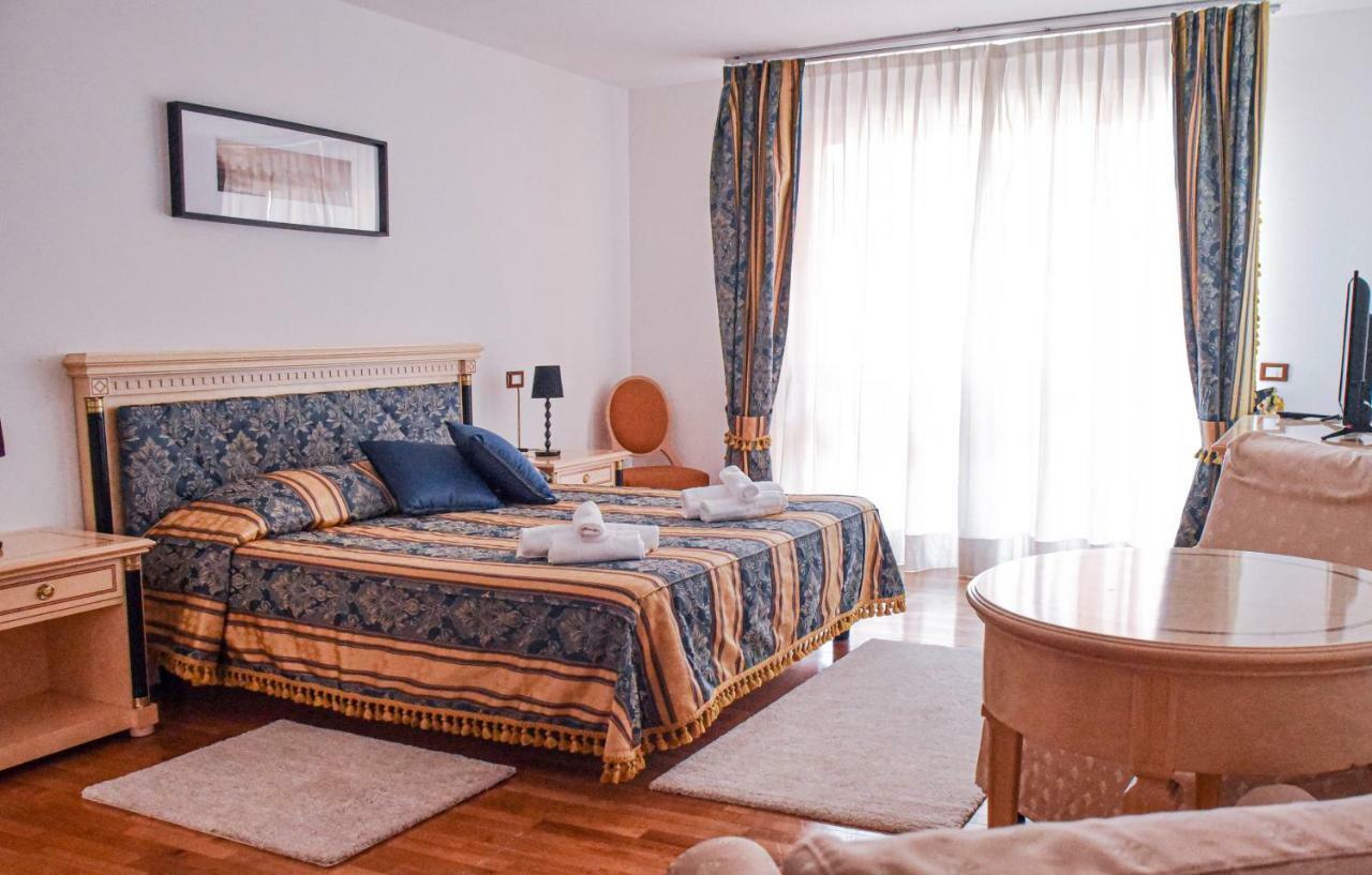 Hotel Villa Strassoldo "Ex Attianese Hotel Restaurant" 세르비냐노 델 프리울리 외부 사진